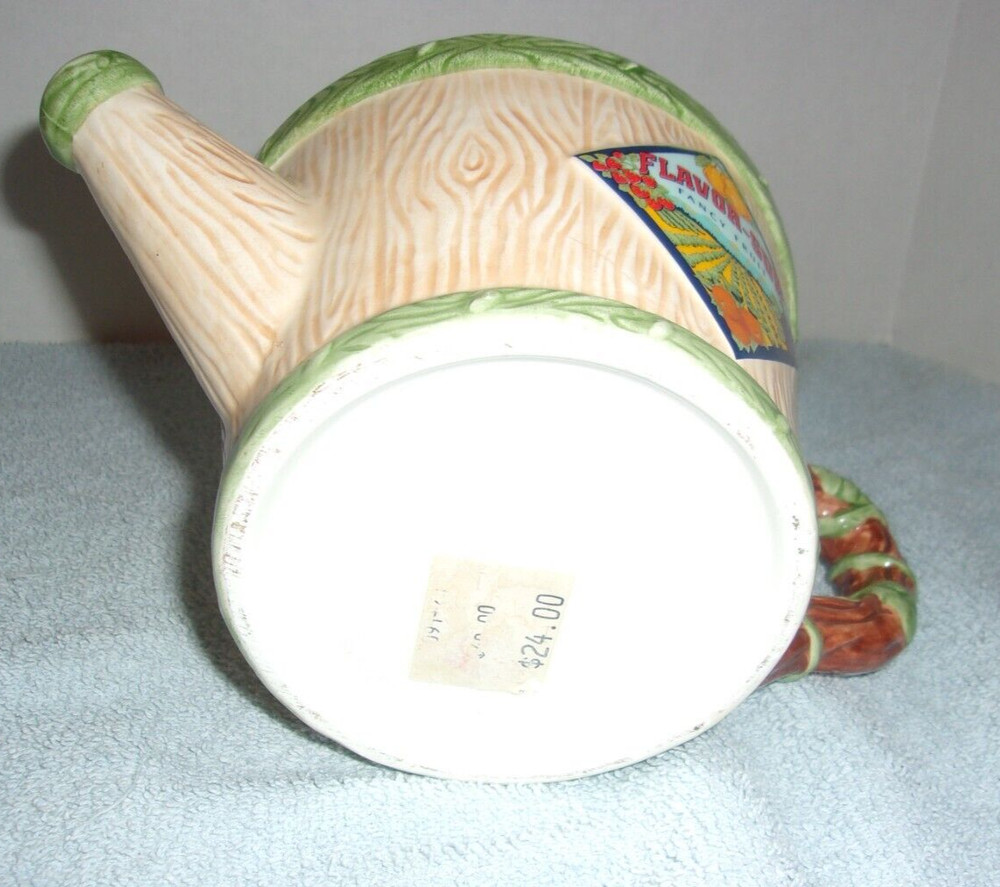 STRAWBERRY BUCKET CERAMIC FIGURAL TEAPOT TEA POT MINT