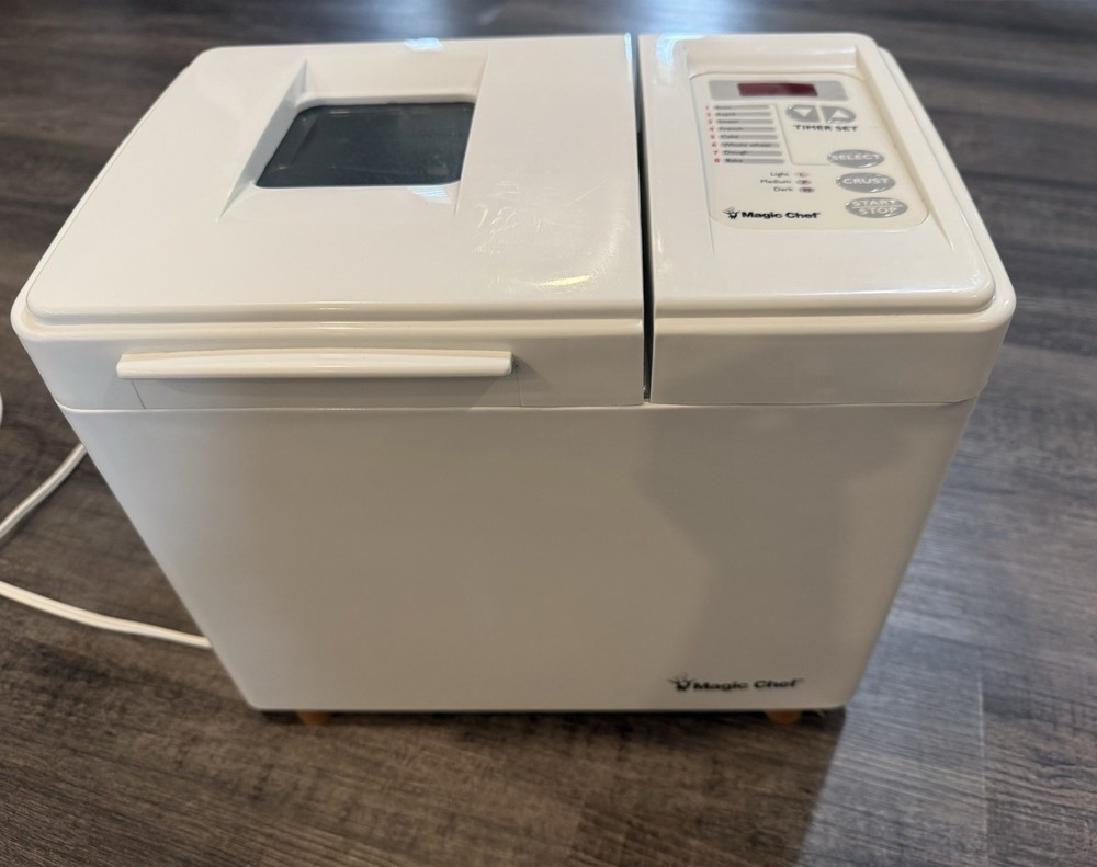 Magic Chef Breadmaker CBM-310 Tested And Working Digital Bread Machine