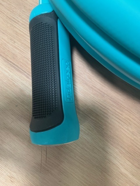 Garden Hose 100 ft x 5/8", Heavy Duty Water Hose, Lightweight, No-Kink