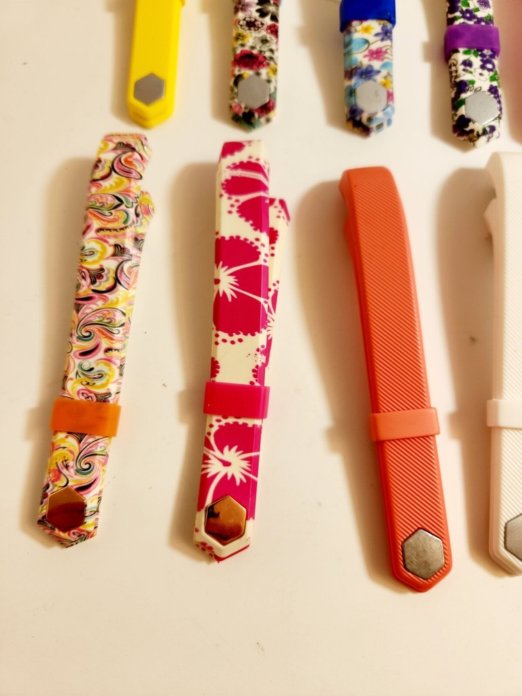 18 Large Fitbit Alta Bands, Greeninsync Accessory Replacement (R)