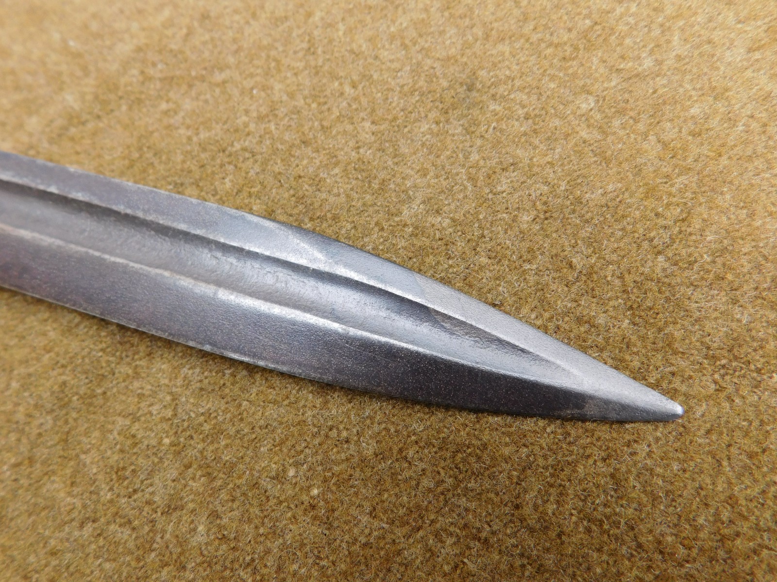 ORIGINAL WWII U.S. M-1 GARAND BAYONET CONVERTED TO FIGHTING KNIFE DATED 1943