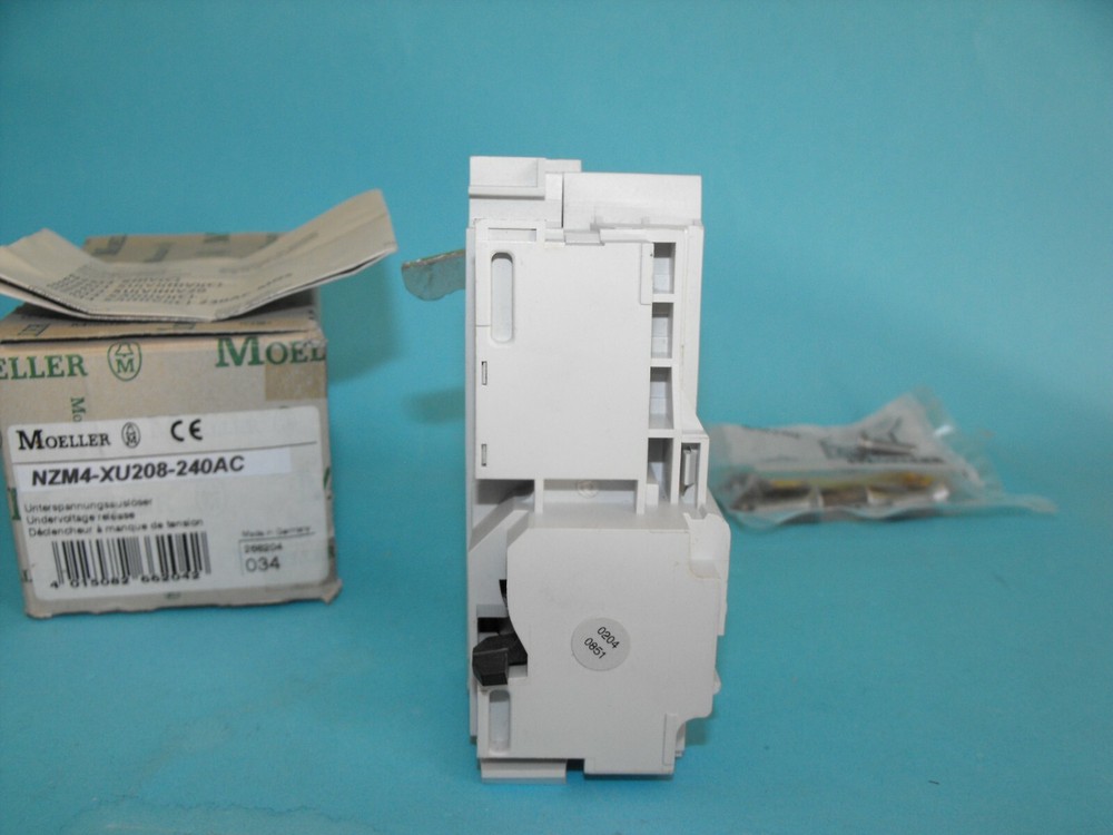 MOELLER NZM4-XU208-240AC.UNDERVOLTAGE RELEASE.NEW
