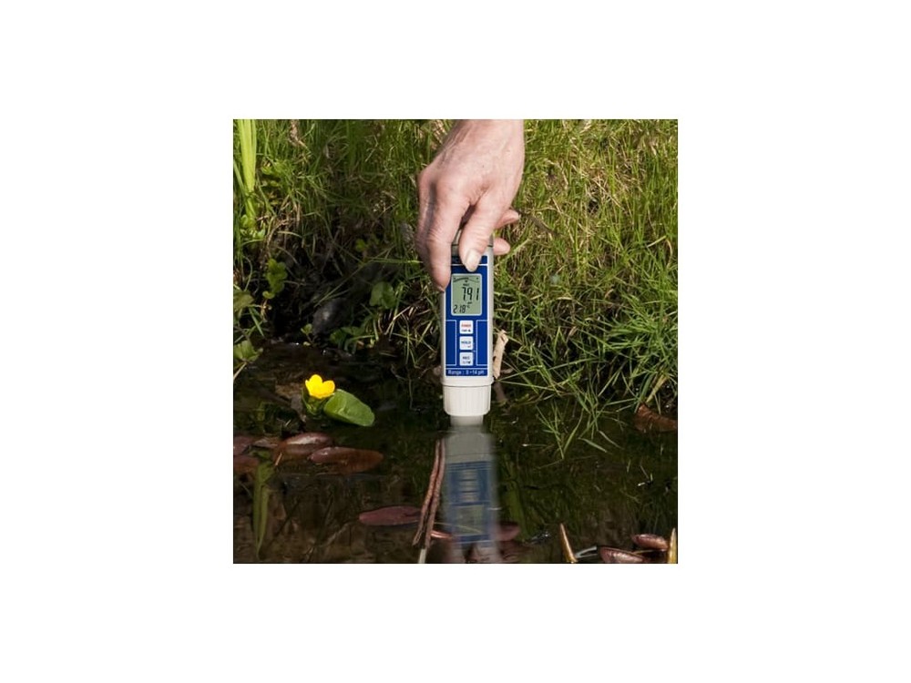 PCE Instruments PCE-PH 22 - Environmental pH Meter (pH and Temperature Dual
