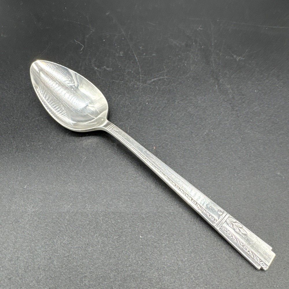 Oneida Prestige Grenoble Silver plate Flatware Table Spoon 7.5”