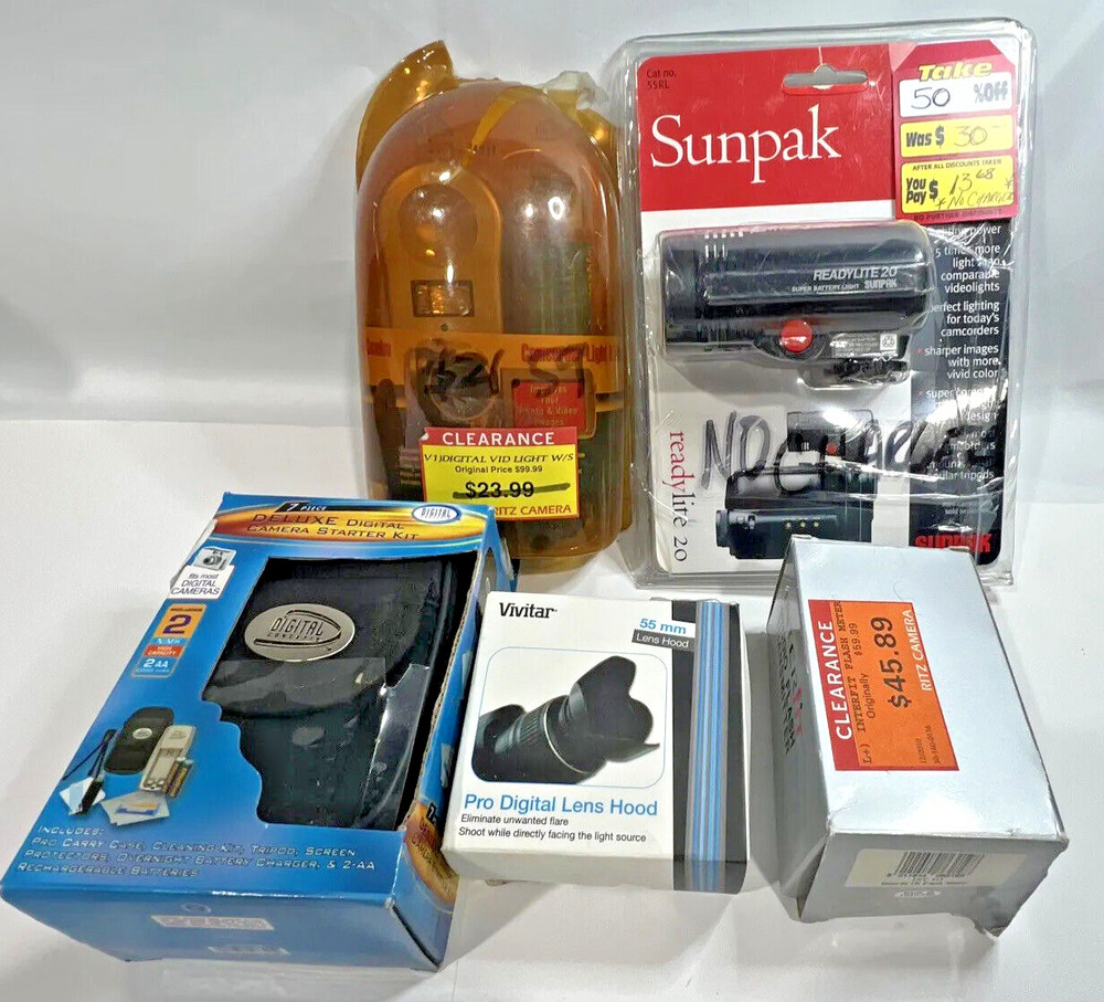 Camera Flashes & Attachments Mixed Lot (ALL RETURNS/DEFECTIVE)