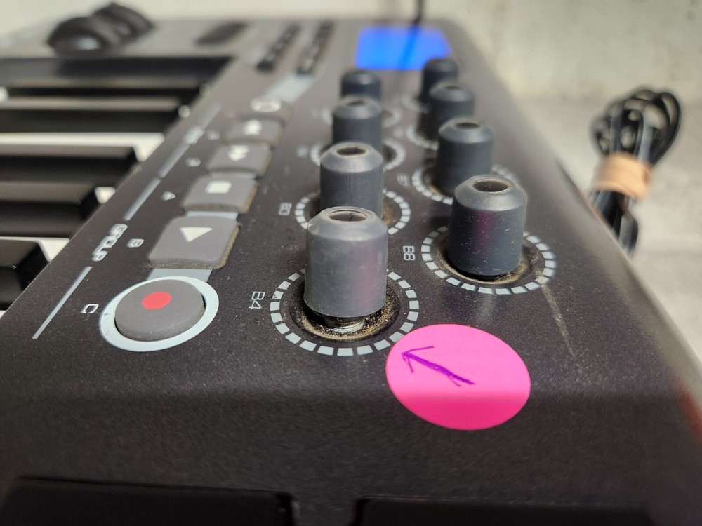 M-Audio AXIOM 25 Key USB MIDI Keyboard Controller