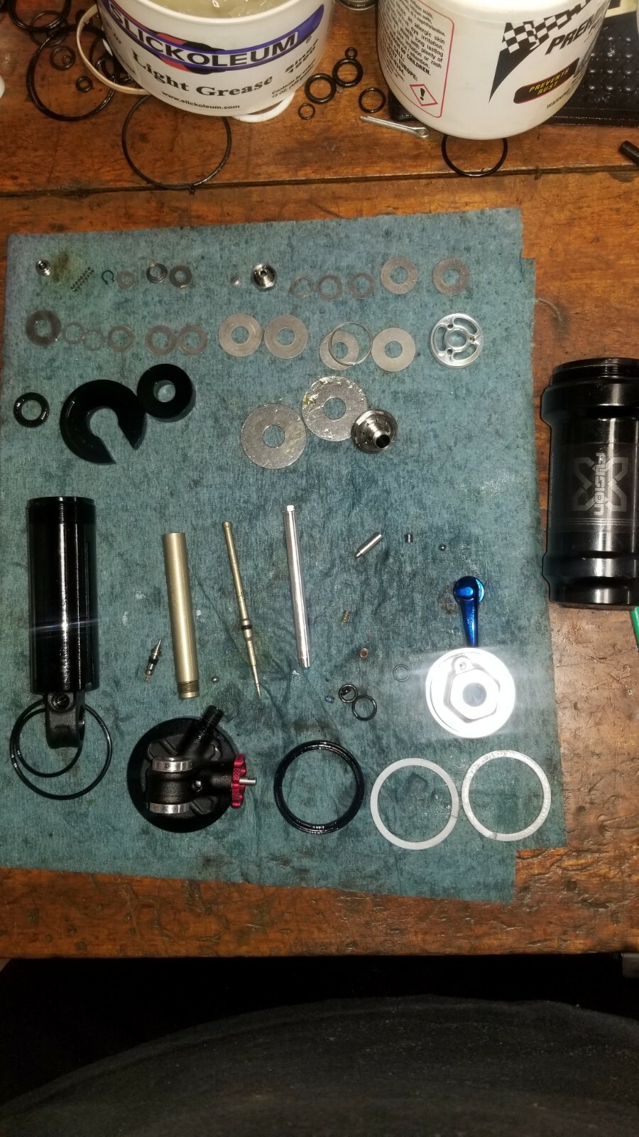Specialized Brain - Fox & Rockshox rear shock rebuild - return shipping included