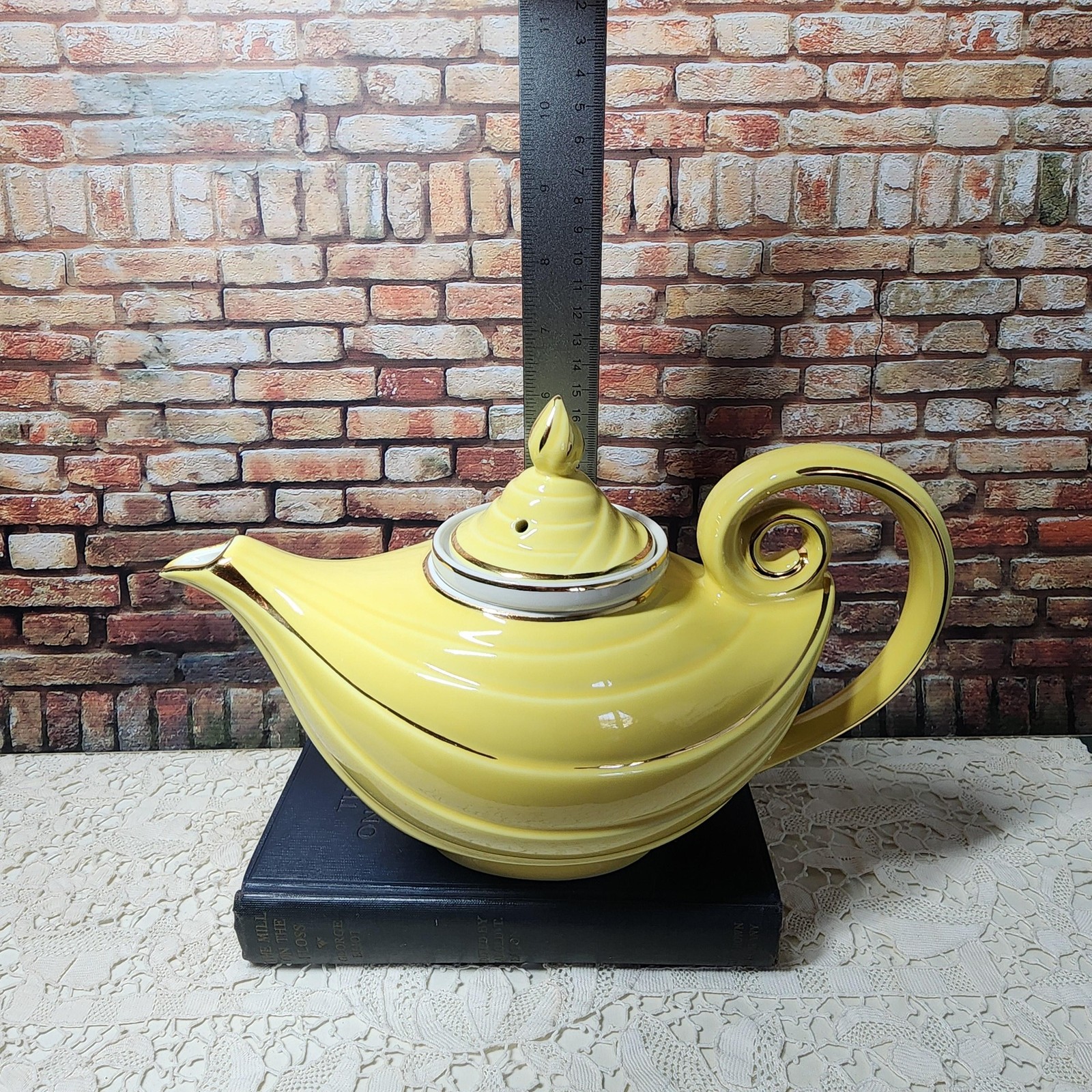 Vintage Hall Art Deco Teapot 6 Cup Yellow Ceramic Gold Trim Made USA Swirl