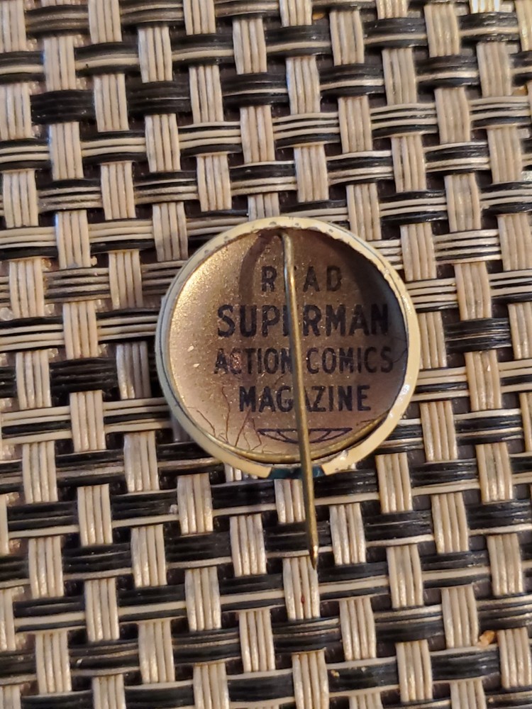 Rare 1942 SUPERMAN ACTION COMICS pinback button button