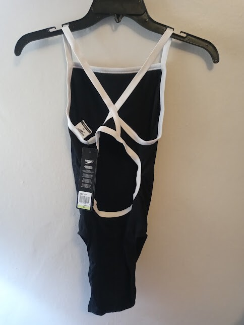 Speedo Women's Endurance+ Solid Flyback Training Swimsuit Size 30 Black/White