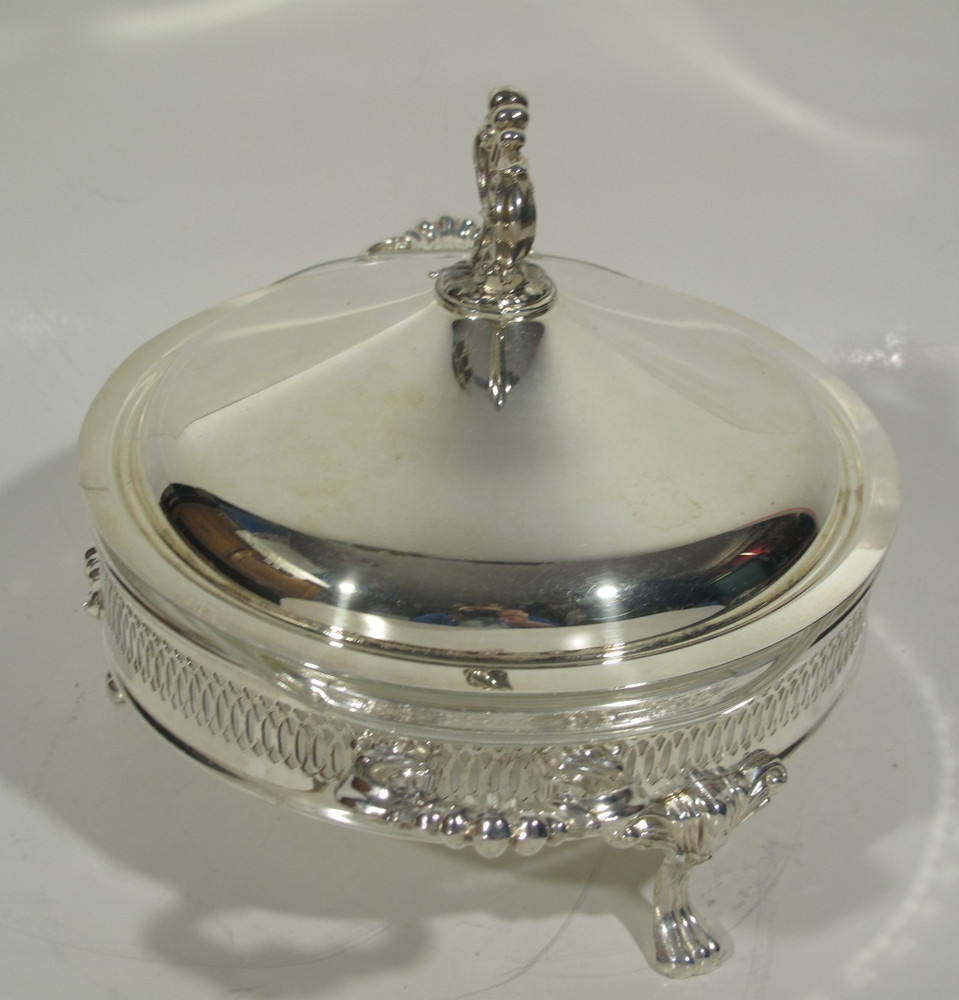 F B Rogers Silverplate 1543 Round Footed Covered Casserole Dish 2 Qt. VTG Pyrex