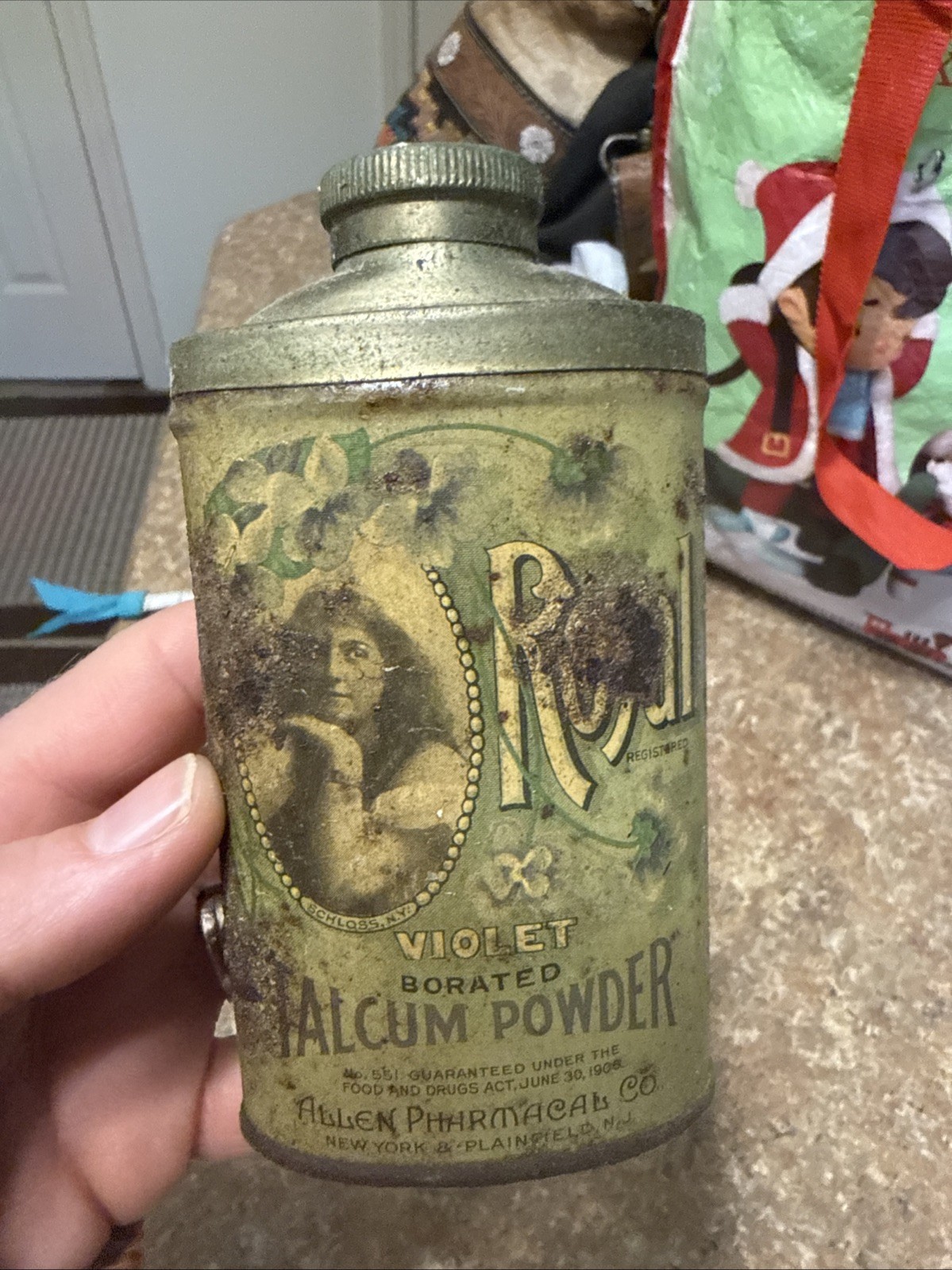 vintage Royale Talcum Powder Tin Violet