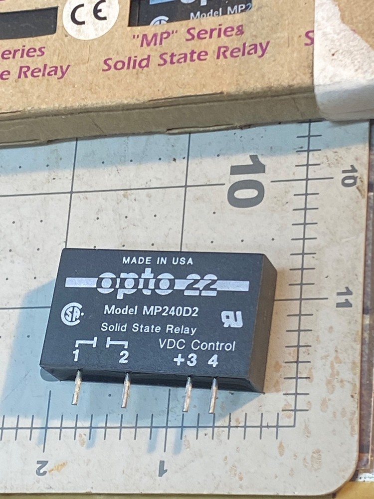 One Solid State Relay OPTO 22 #  MP240D15