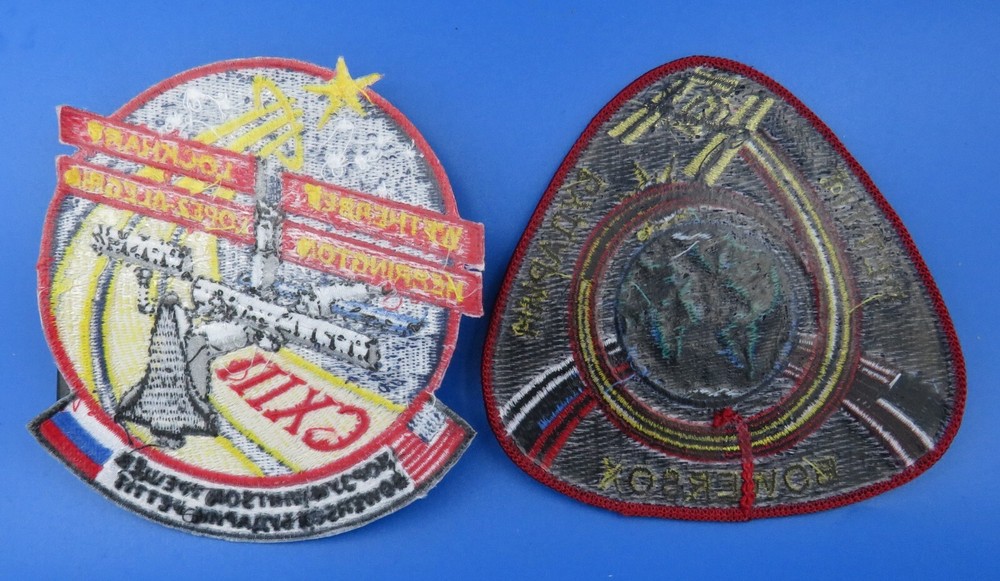 NASA PATCH Pair & BUTTON vtg STS-113 Space Shuttle ENDEAVOUR ISS Expedition 6