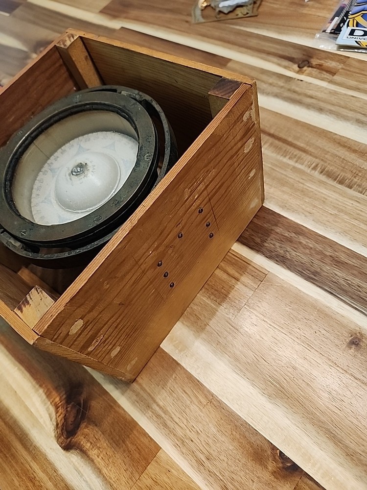 U.S. NAVY COMPASS NAUTICAL TREASURE