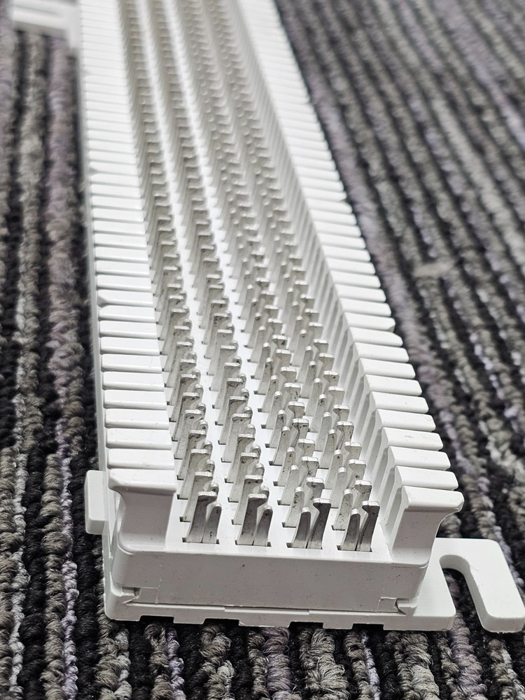 (QTY 2) SIEMON S66M1-50 PUNCH DOWN BLOCK SPLICE PATCH PANEL CAT 5