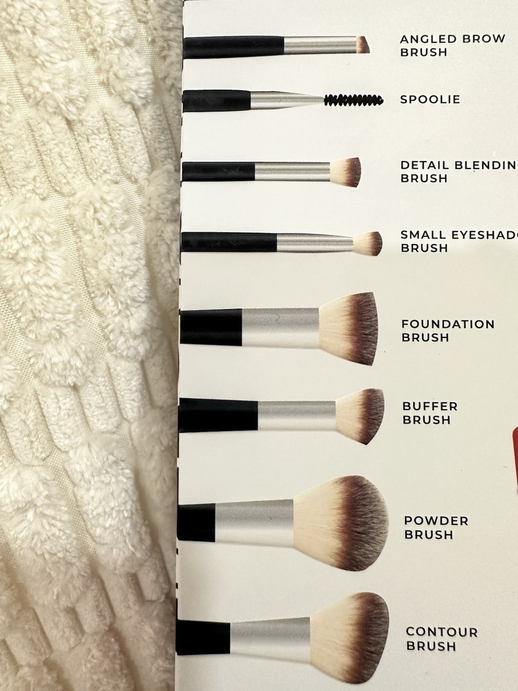 Bebe Essentials Brush Set