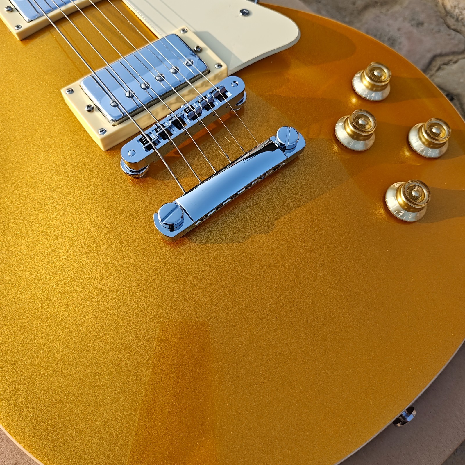 Sale LP standard Gold Top Guitar 6 Strings Solid Mahogany body & neck ABR1