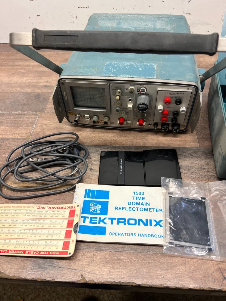Tektronix 1503 TDR Cable Tester