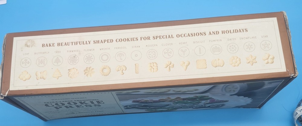 Williams-Sonoma Extra-Large Ergonomic Cookie Press 16 Discs Complete Baking Tool