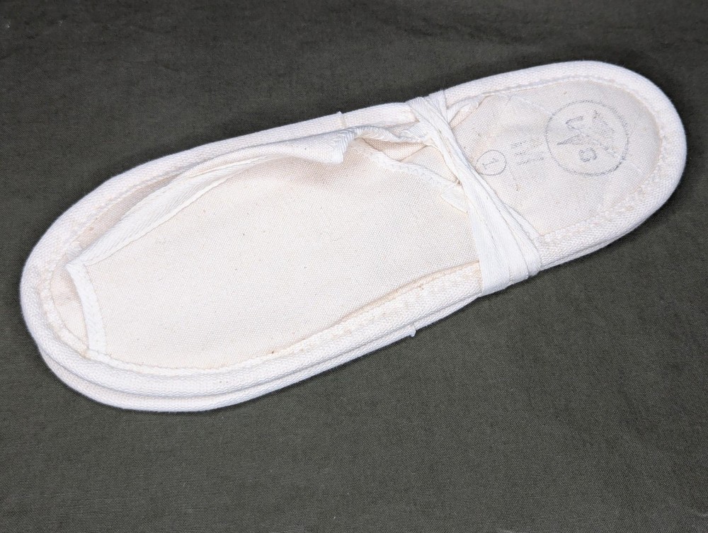 Vintage WWII era US Hospital Slippers Medical Shoes Medium 1940s New Old Stock