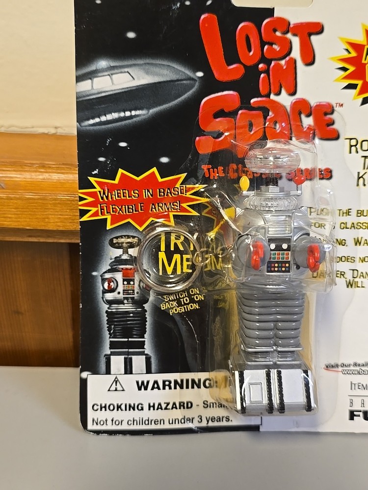 LOST IN SPACE ROBOT B-9 Talking Keychain New Sealed Basic Fun 1997