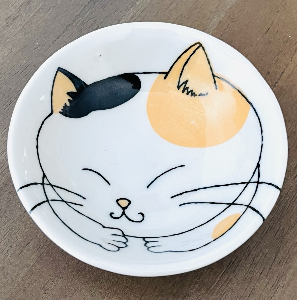 Daiso Cat Ceramic Small Dish Japan Trinket Keys Cute