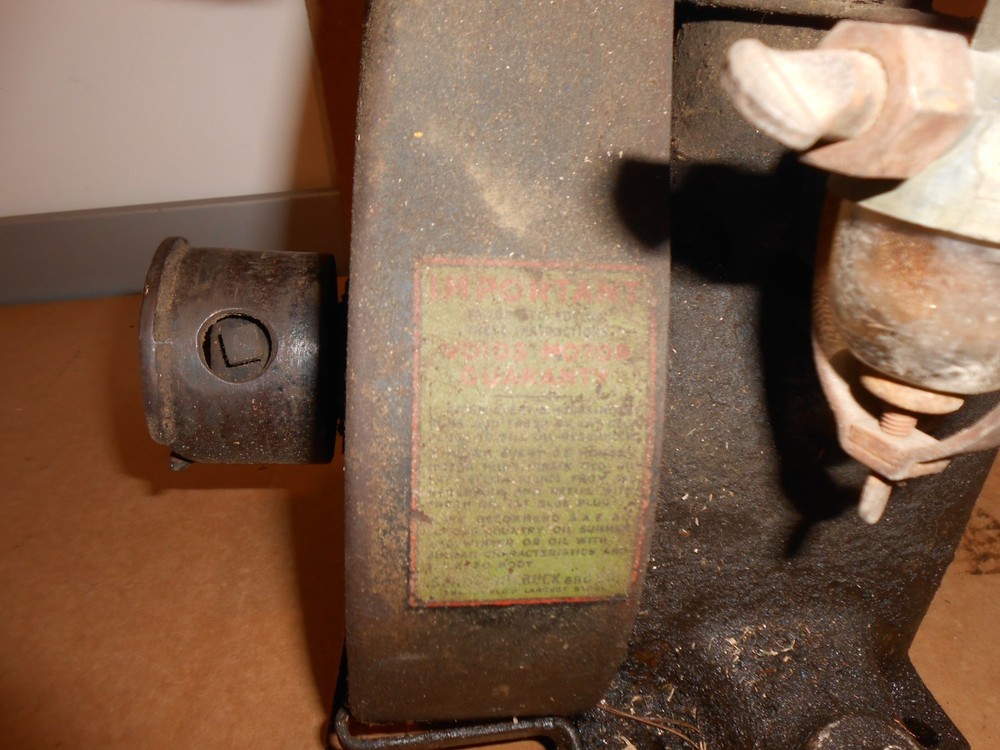 Brigs & Stratton model H engine vintage rope start