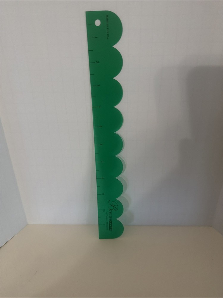 Creative Memories Borderlines Patterns Ruler Scalloped   Retired Rare