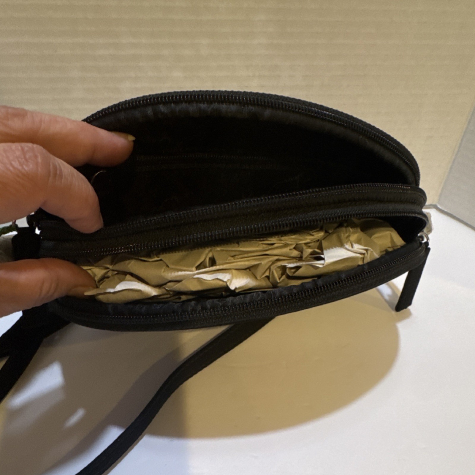 Vera Bradley Disney Mickey Mouse Small Crossbody Bag Black White Pink RARE