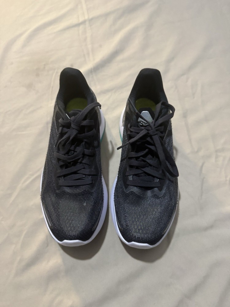 Tennis Soucony