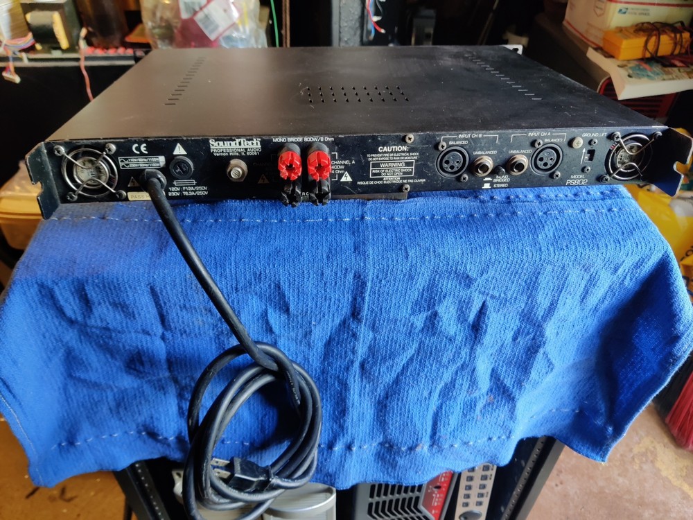 SoundTech PS802 Power Amplifier