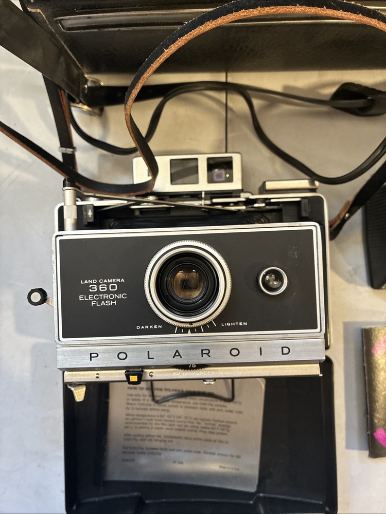 POLAROID LAND CAMERA 360 ELECTRONIC FLASH w/ CASE MANUAL ACCESSORIES - UNTESTED
