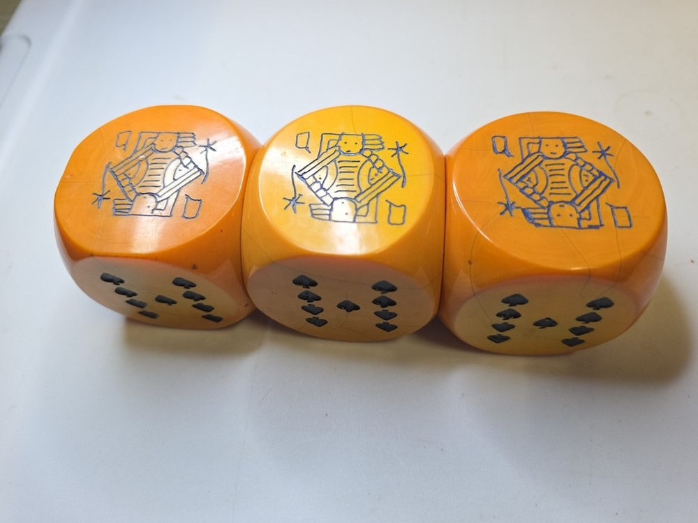 Bakelite Poker Dice 2" Jumbo • 3 Pieces