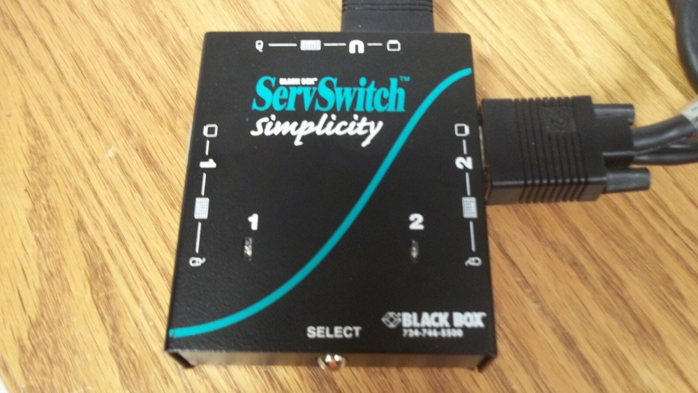 BLACK BOX ServSwitch Simplicity SW613A KMV Switchbox