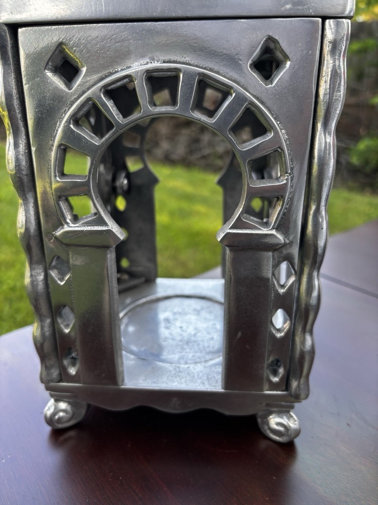 Chaleur Designed Aluminum Light lantern