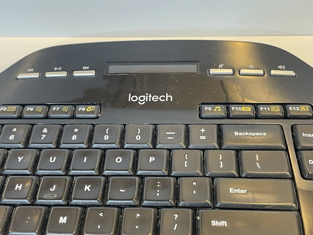 Logitech Performance MK710 Wireless Keyboard & Dongle Computer Comfort No Mouse
