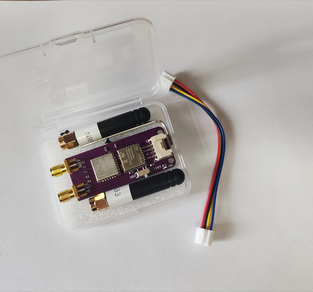 NRF2401 2.4GHz CC1101 433MHz 2-in-1 Module compatible with M5Stack StickCPlus