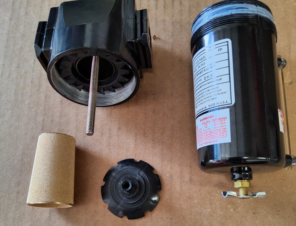 Compressed Air Inline Moisture Trap Water Separator Filter 1/2" FNPT New Arrow