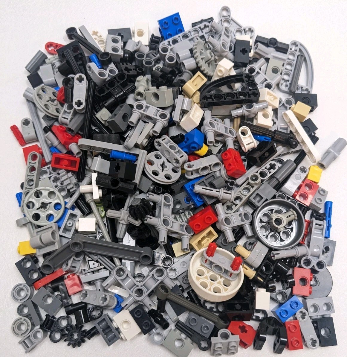 300-Piece LEGO Technic Mix – Pins, Axles, Connectors, Gears for Building & GBC