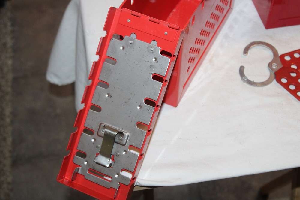 2 Master Lock Portable Group Lock Boxes 498A w/Tool