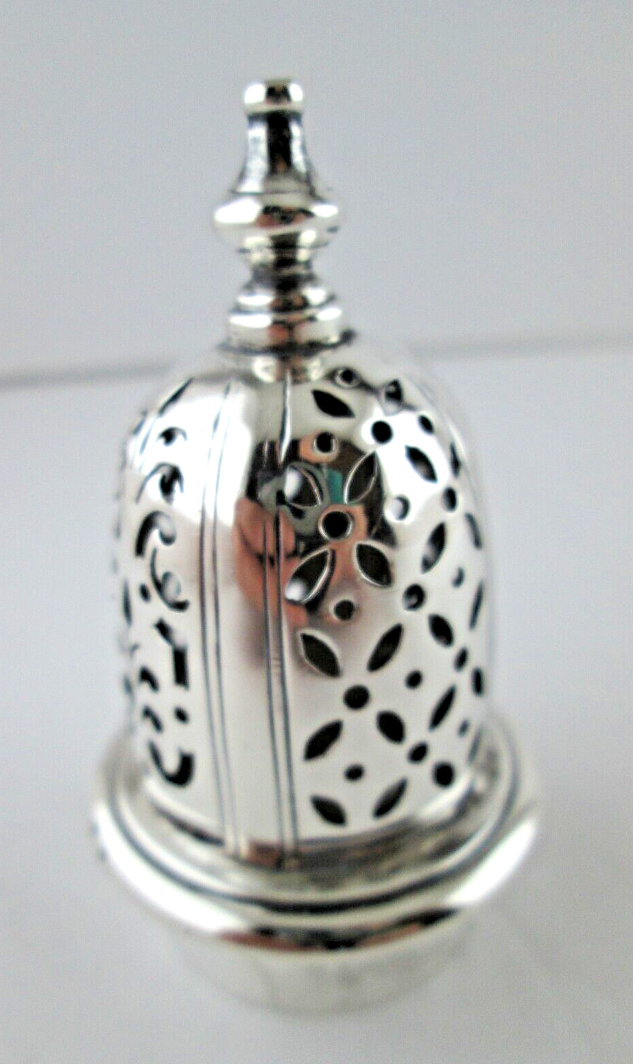 Impressive 1737-8 English Early Georgian Sterling Silver Caster Shaker Muffineer