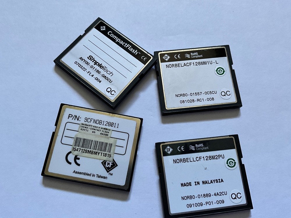 4pcs 128mb assorted Compactflash CFI*Small Storage capacity for older cameras