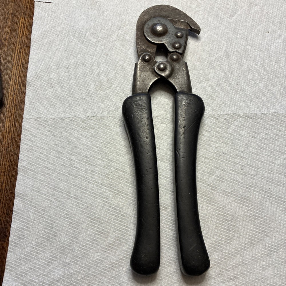 U.S. HKP 1945 Wire Cutters-WWII?? READ DESCRIPTION