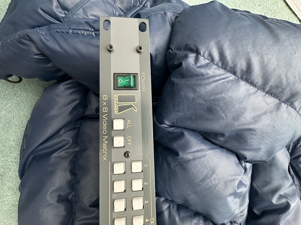 Kramer 8x8 Video Matrix switcher, Model VS-88V