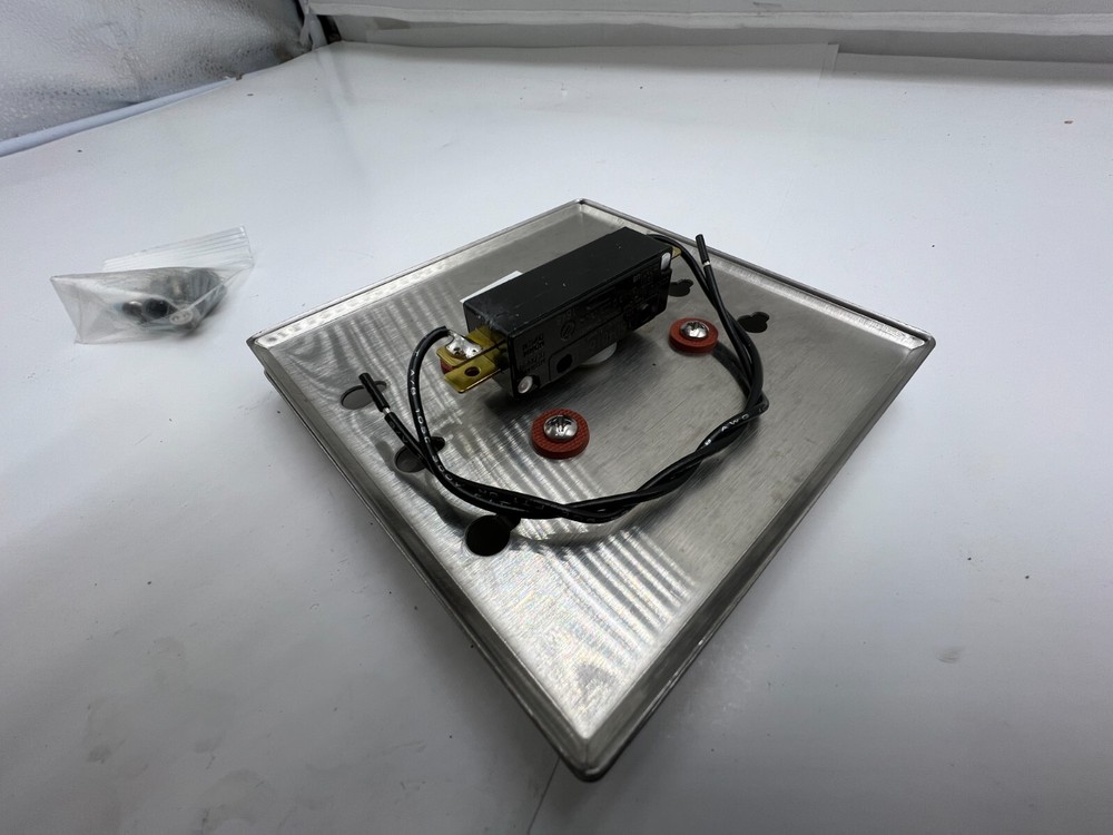 Camden CM-46/4 All Active Access Control Exit Push to Open Button SPDT