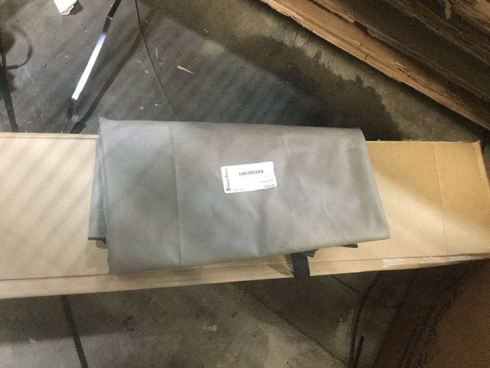 Freightliner CASCADIA GREY SLEEPER OPENING Interior Curtain - Used