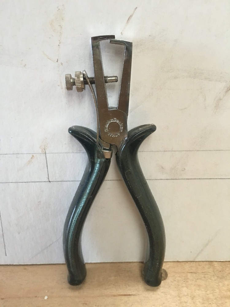 Vintage Black & Decker Fine Adjustable Wire Stripper