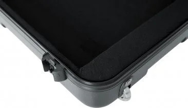 Gator TSA ATA Molded 61-note Keyboard Case w/ Wheels