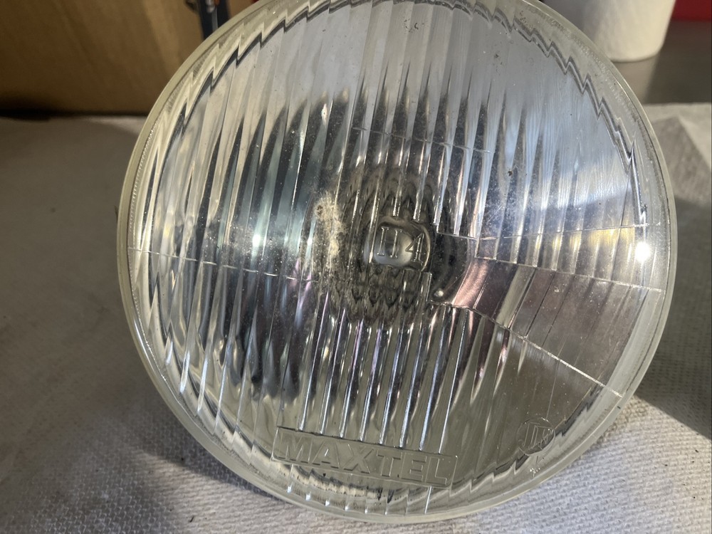 Peterbilt 359 Single Halogen Headlight Bulbs Used pair Maxtel
